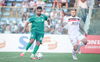 Floresta sai na frente, Santa Cruz busca empate e segue muito perto do acesso à Série B