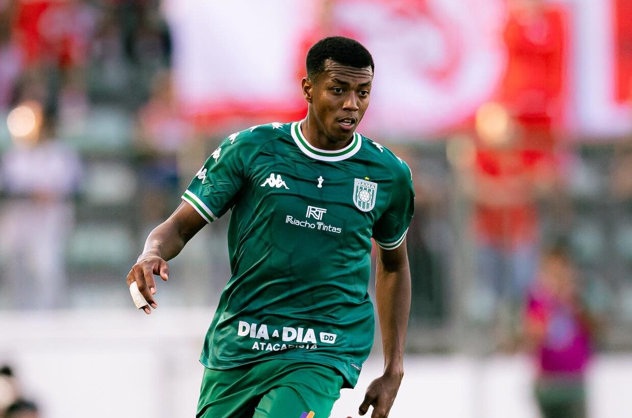 Vitória acerta contratação de zagueiro do Gama por empréstimo 1 Darlan Dutra está próximo do Vitória - Foto: Reprodução/Redes Sociais